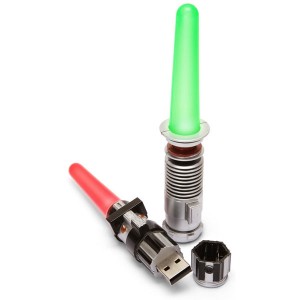 Star-Wars-Lightsaber-USB-Drive_1