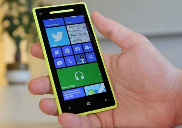 video-review-htcs-windows-phone-8x